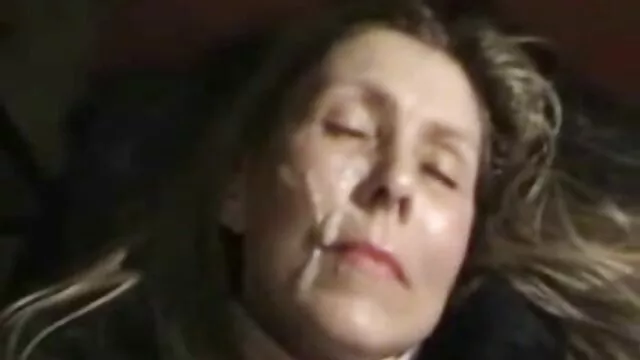 Geriausias Porno :  Gražios europietiškos brangenybės, dalijančios didžiulę pešę Karštas porno filmai 