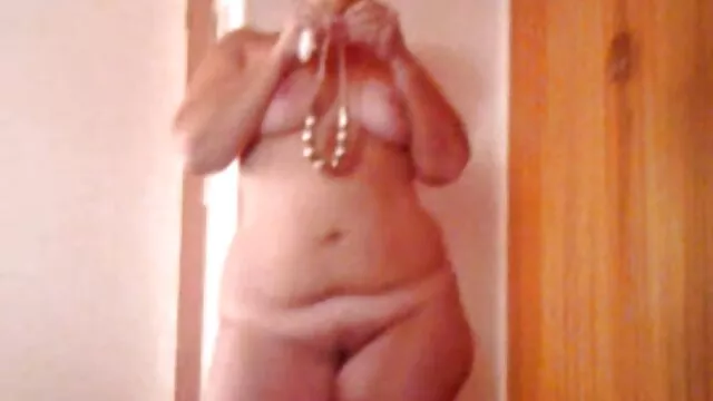 Geriausias Porno :  Šviesiaplaukė mergina dulkina brunetę su tikrovišku žaisliuku Karštas porno filmai 