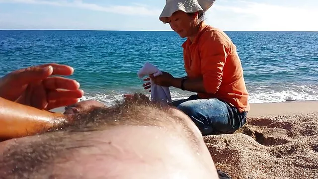 Geriausias Porno :  Krūtinga brunetė popietę užsiima seksu su savo naujuoju mylimuoju Karštas porno filmai 