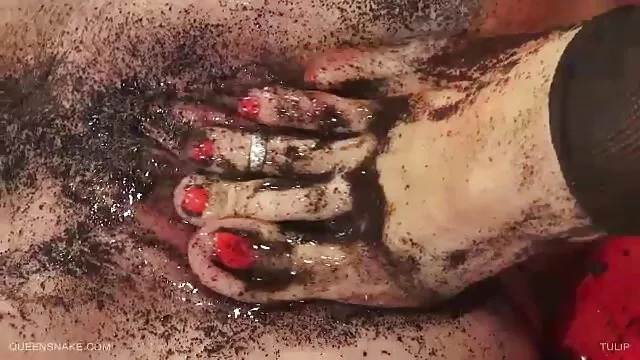 Geriausias Porno :  Puošni paauglė yra alkana jo gaidžio ir nori jo į užpakalį Karštas porno filmai 