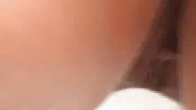 Geriausias Porno :  Niekas aplinkui tik moteris ir jos patėvis ją gundo Karštas porno filmai 