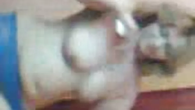 Geriausias Porno :  Vaikinas paprašė savo kūdikio pakelti viršūnę ir parodyti jam savo papus Karštas porno filmai 