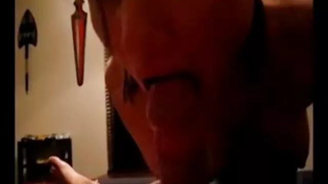 Geriausias Porno :  Supykusi brunetė, besiblaškanti drovi draugijos mergina su dirželiu Karštas porno filmai 