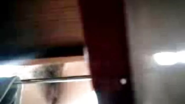 Geriausias Porno :  Operatorius pasitenkina blowjob ir gaidžio masažu su pūlingu Karštas porno filmai 