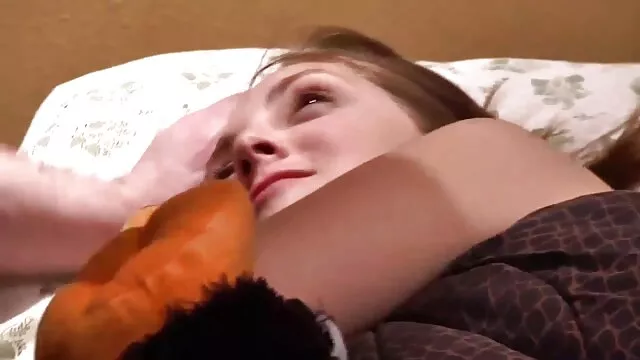 Geriausias Porno :  Brunetę mažylę lauke taranuoja gabalas Karštas porno filmai 