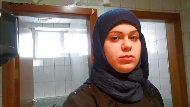 Geriausias Porno :  Žavinga brunetė, nubausta stora kaimyno durnele Karštas porno filmai 